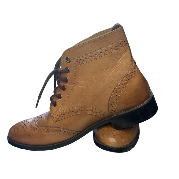 Men Brogue Boots Size 42 EU (US 9) Tan Wingtip Lace-Up Dress Boots - Picture 3 of 6